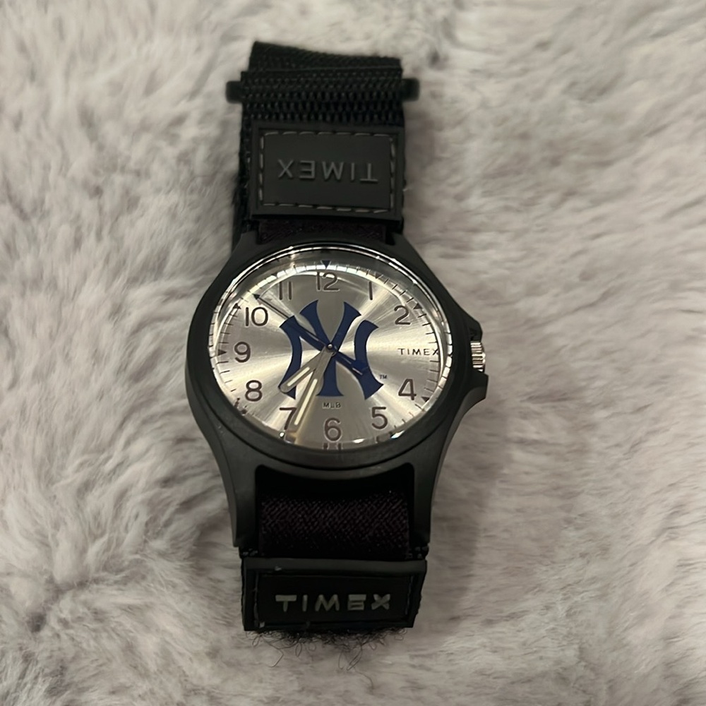 New York Yankees gift bag - Picture 2 of 4